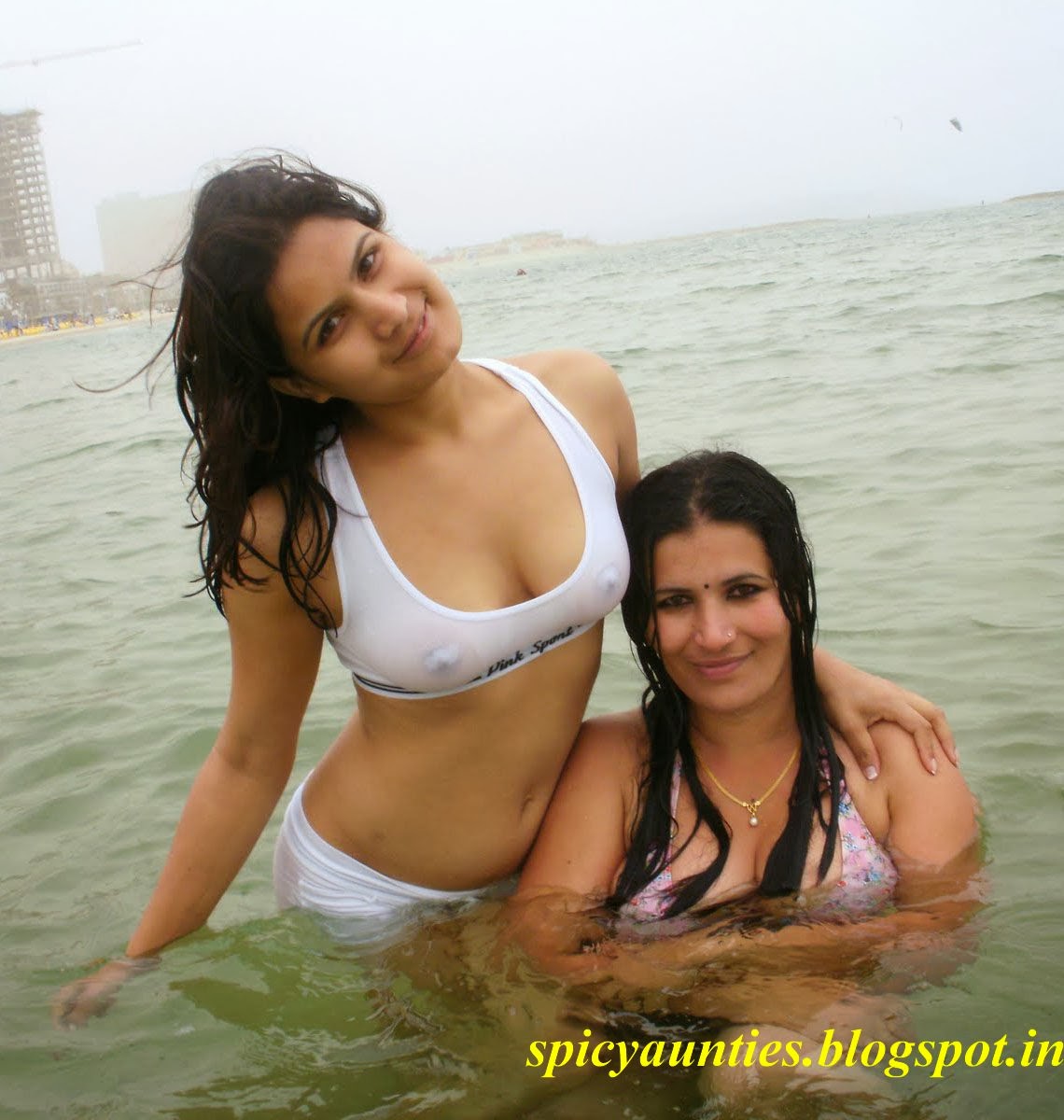 girls walking around town naked best free nude site